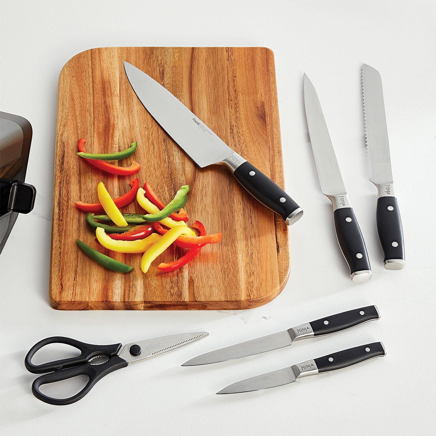 Ninja-K32006UK-6_Piece_Knife_Block-Peppers