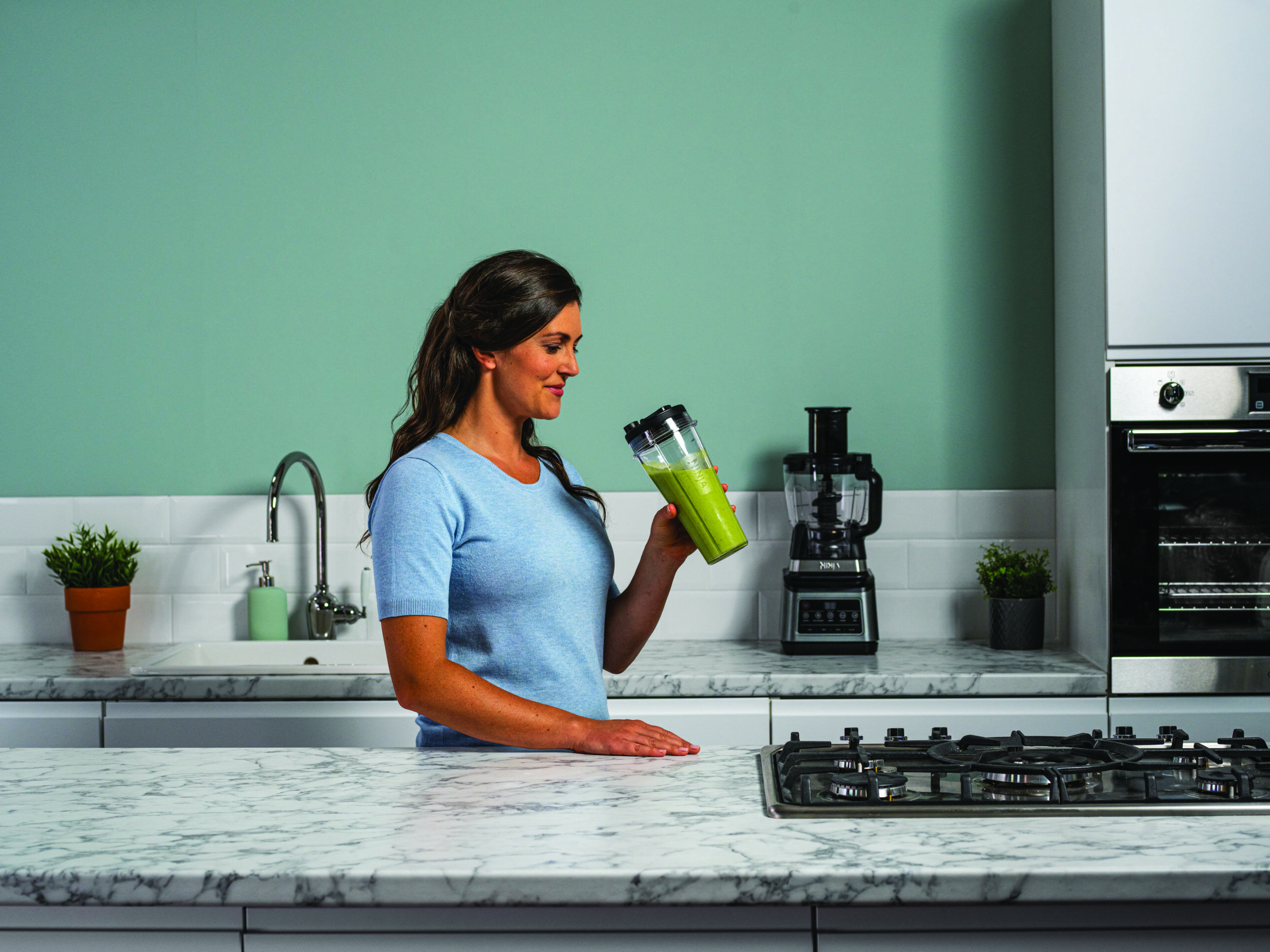 Ninja_3in1_Food_Processor_BN800UK_Drinking_Cup_Smoothie_013_673_CMYK